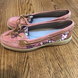 Women’s Sperry boat shoes
